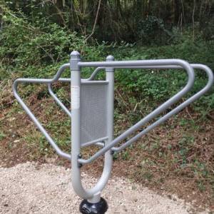 Appareil fitness à la tonnelle