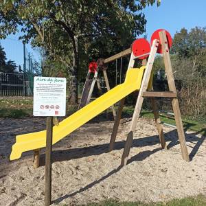 Aire de jeux city stade - toboggan